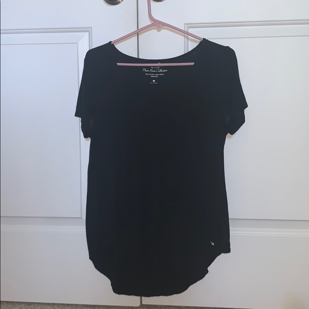 black tee from hollister